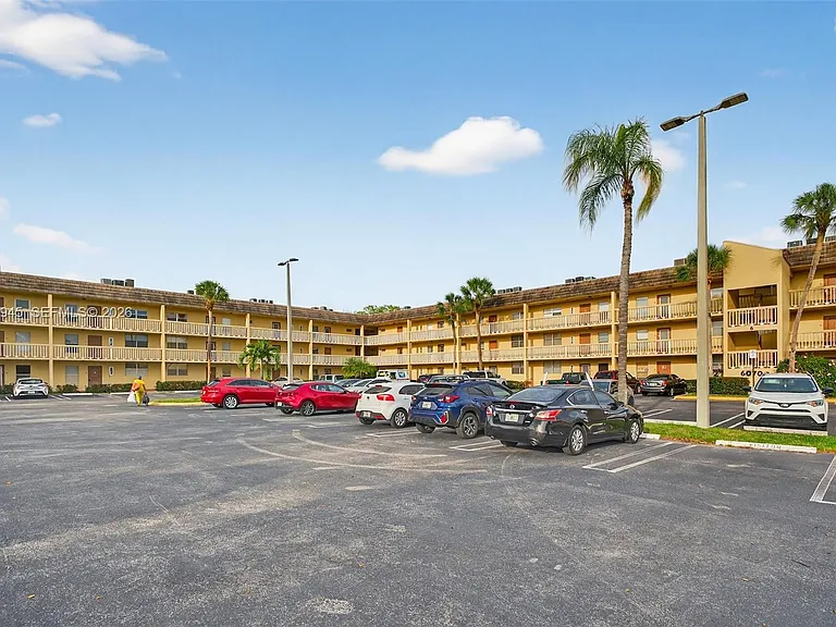 6070 NW 64th Ave #308 — Photo 31