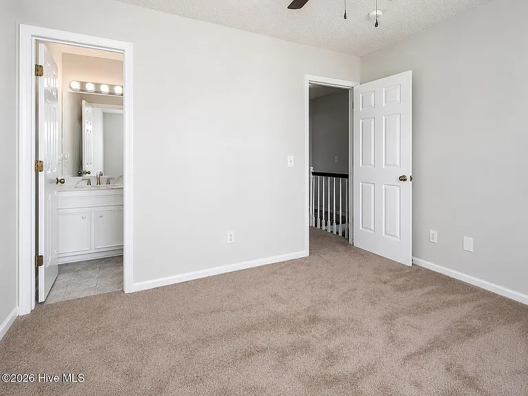 41 Upton Ct — Photo 13