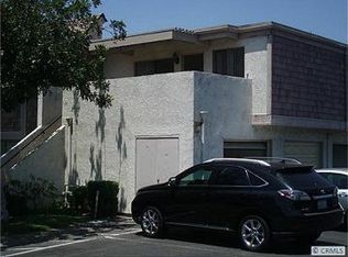 17 Oval Rd #4, Irvine, CA 92604