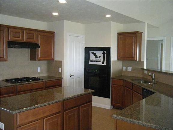 4th image of 8627 Shawnee Forest Dr
