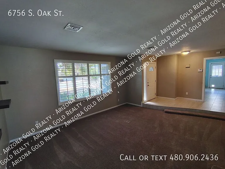 6756 S Oak St — Photo 6