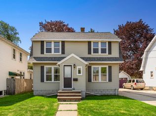 1407 W College Ave, Appleton, WI 54914