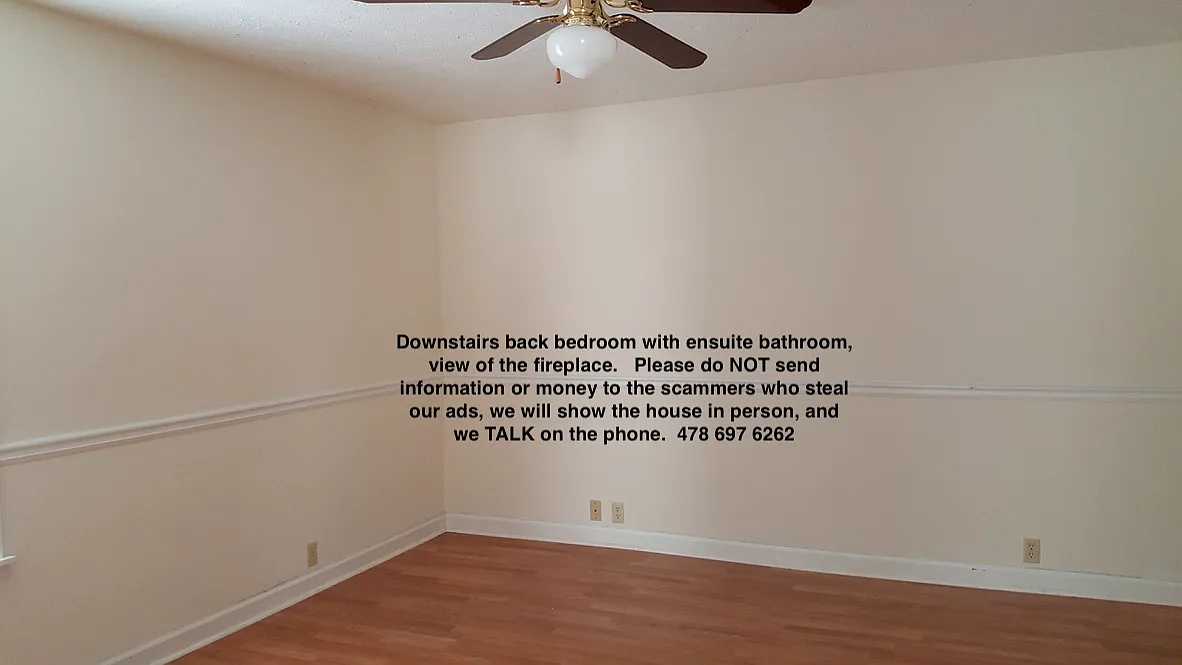 Building Photo - 609 Windcrest Dr