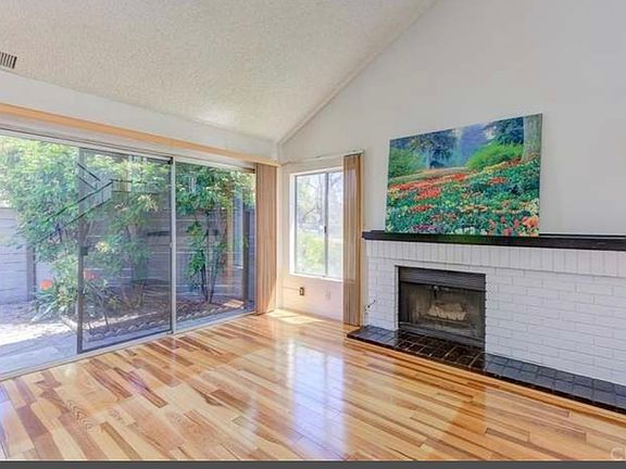 3rd image of 10261 Stanford Ave #4