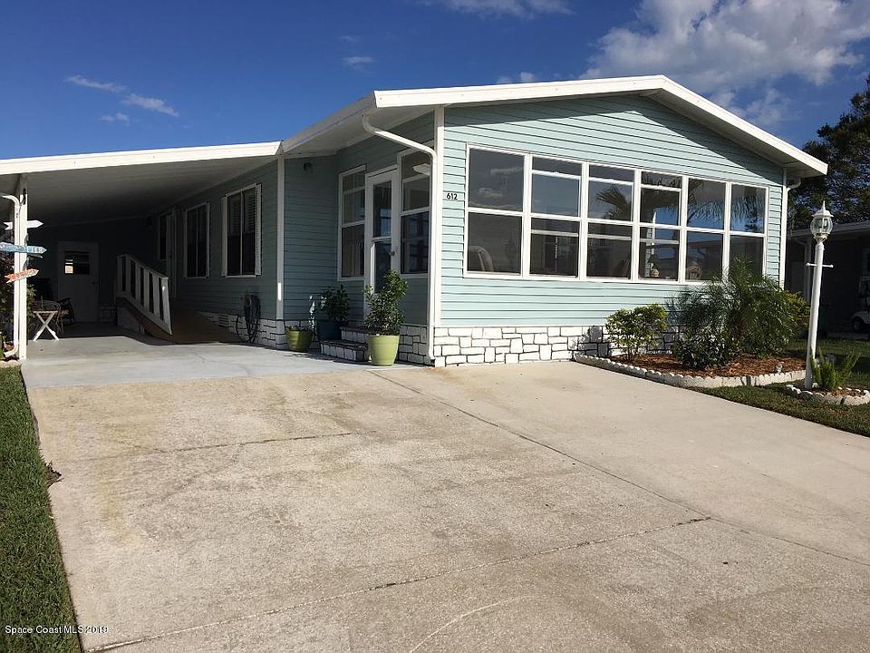 1st image of 612 Oleander Cir