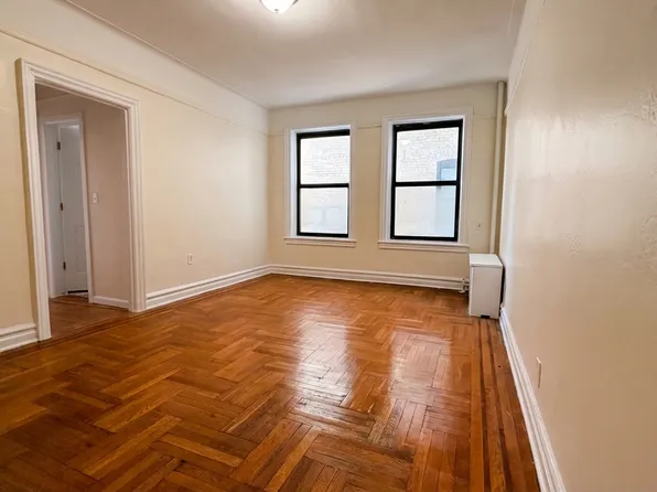 5501 15th Avenue image 1 of 5