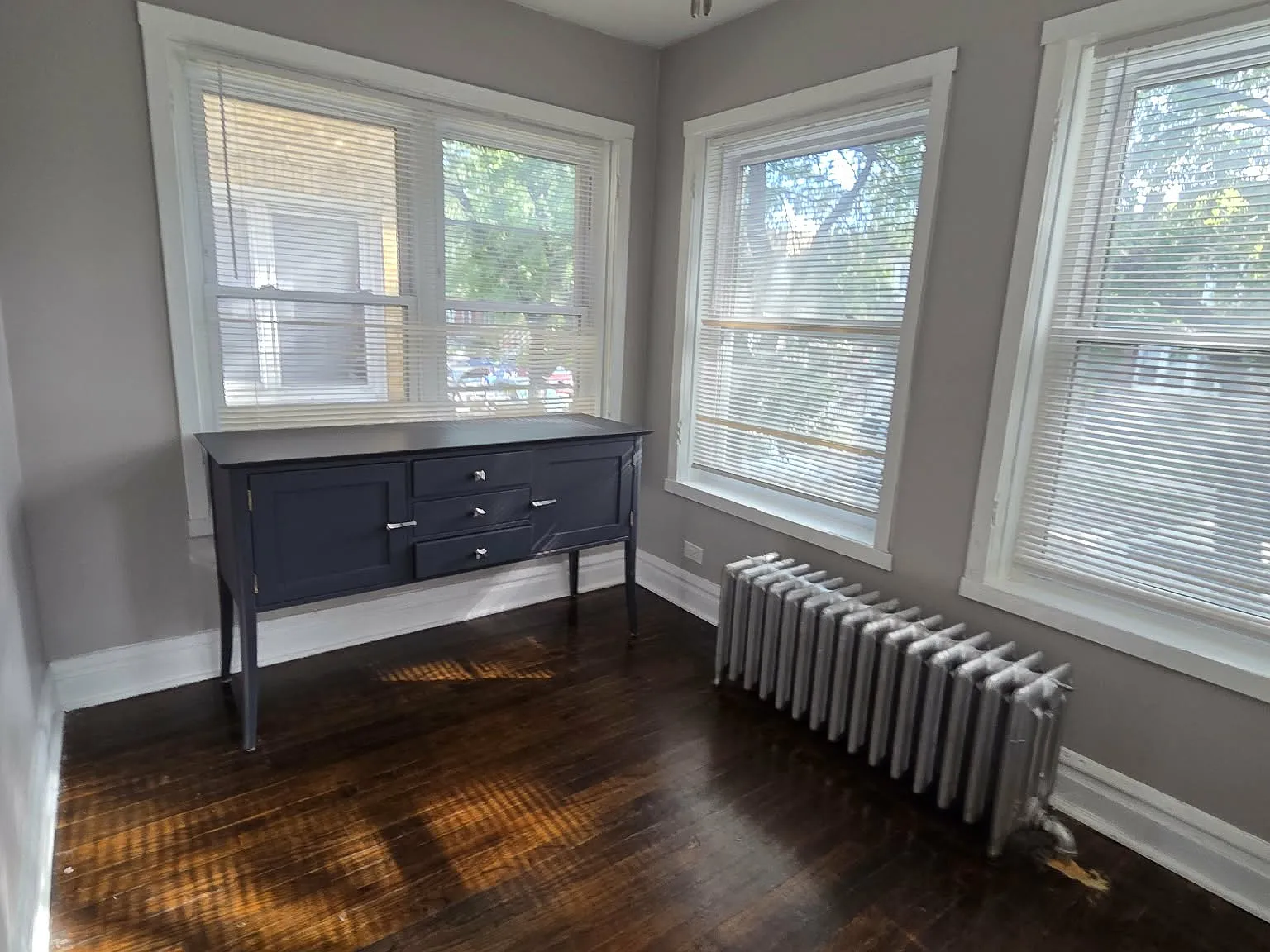 3 bed, 1200 sqft, $2,000 — Photo 4