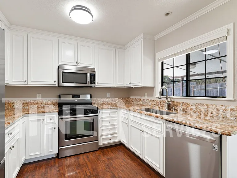 8950 Salmon Falls Dr — Photo 9