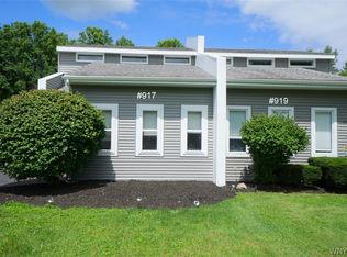 917 Pletcher Rd, Youngstown, NY 14174