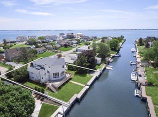 24 Marlin Rd, East Quogue, NY 11942