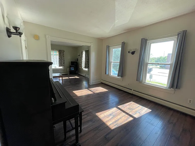 49 E Center St #1 — Photo 5