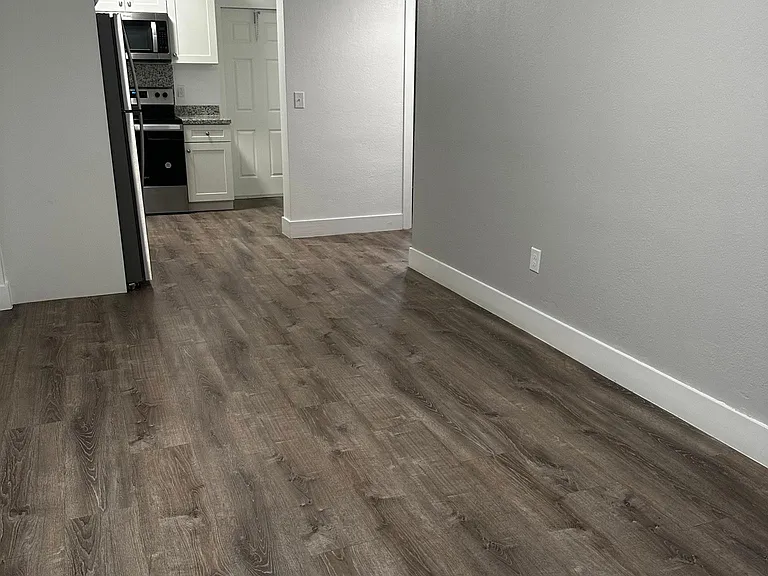 3331 SW 15th Ave — Photo 9