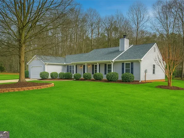 1374 Lance Cir, Winder, GA 30680