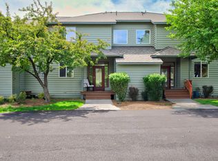 993 Golden Pheasant Dr, Redmond, OR 97756