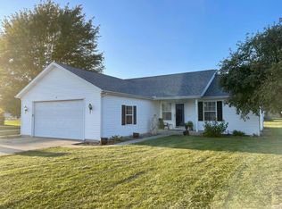 703 Tulip Ct, Bourbon, IN 46504