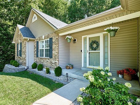 5th image of 2062 Great Oaks Valley Dr