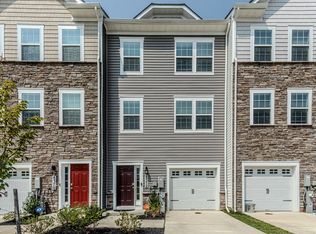 8372 Dieter Dr, Rosedale, MD 21237