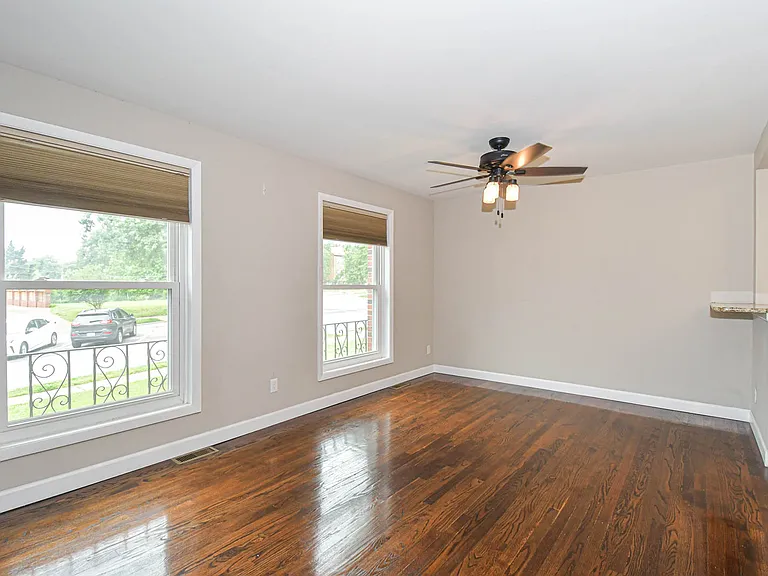 7359 Balson Ave — Photo 3
