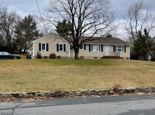 20 Logan Dr, Branchburg, NJ 08876