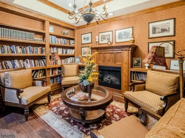 1 Trinity St #1, Newton, NJ 07860