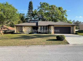 1111 Classic Dr, Valrico, FL 33594