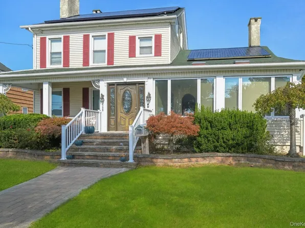 160 Bedford Avenue, Merrick, NY 11566