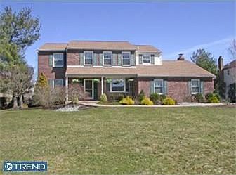 1st image of 10 Bedford Ln
