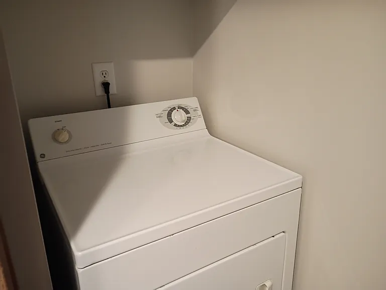 Prentiss Pointe Apartments — Photo 167