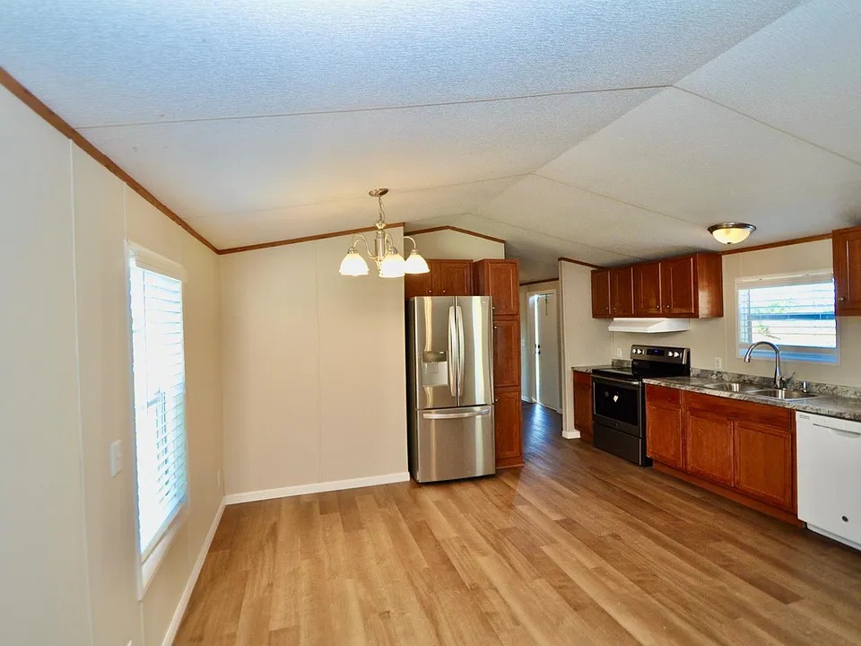 318 Road 51023