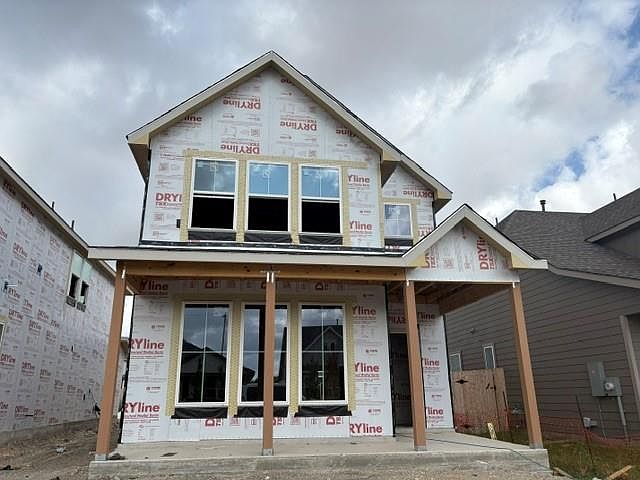 1st image of 124 Greinert Dr