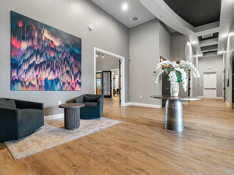Bella Vista Apartments — Photo 18