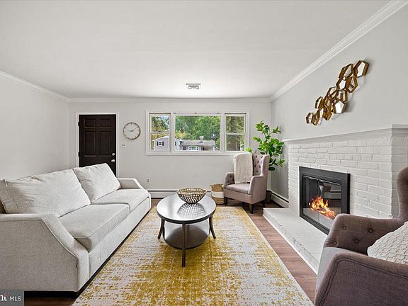 4th image of 7818 Ashton St