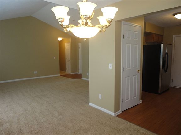 2nd image of 1543 Barrington Ct