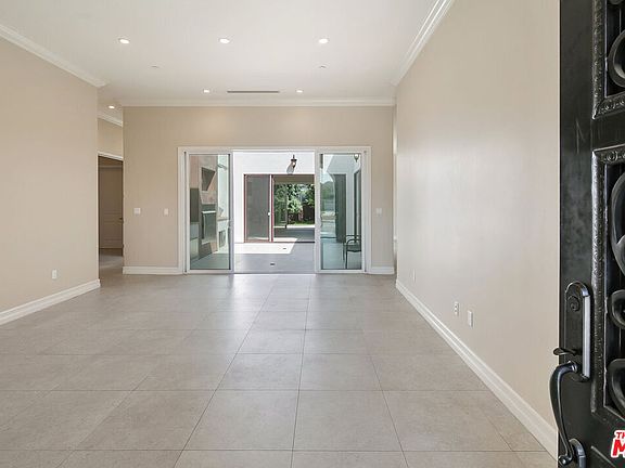5th image of 3143 E Sierra Madre Blvd