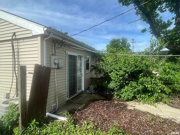 4th image of 2335 Ramsey Ave