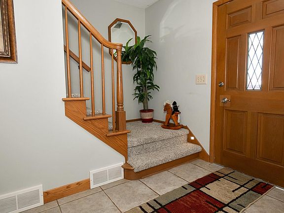 4th image of 1815 Edgewood Rd