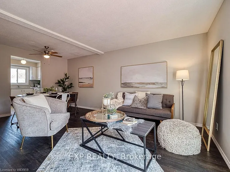 1060 Canfield Cres #5 — Photo 9