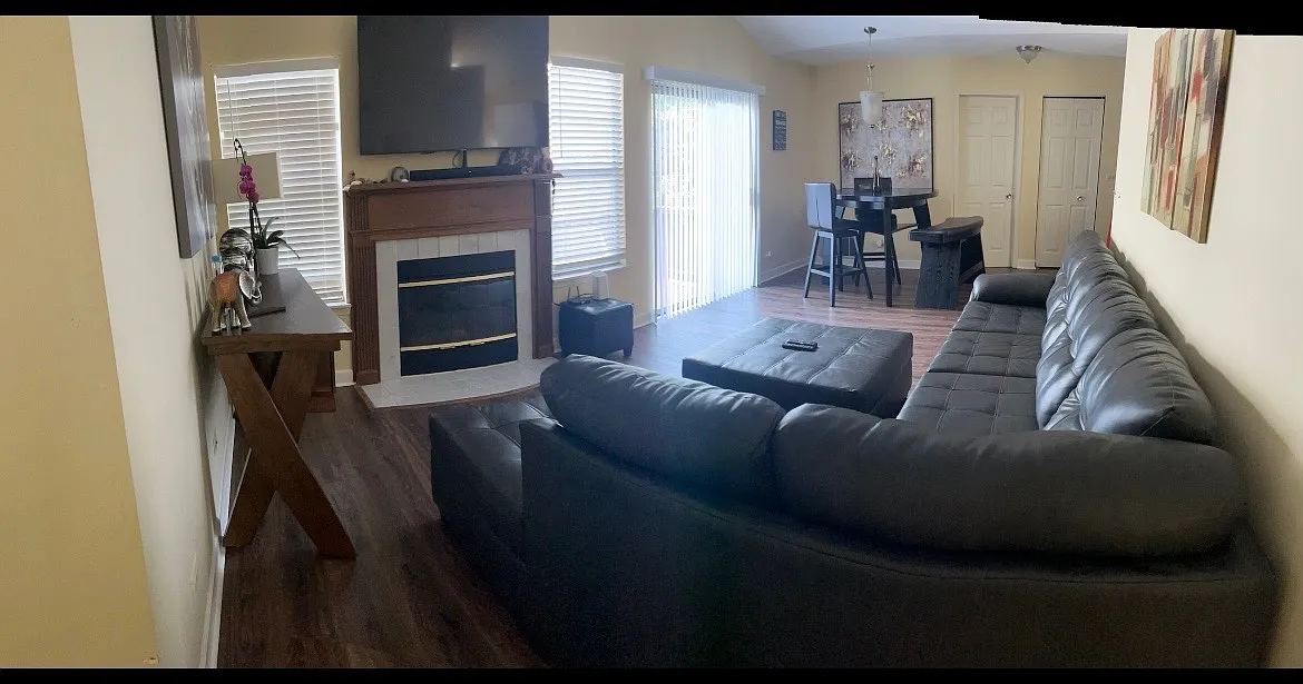 2 bed, 1085 sqft, $2,100 — Photo 4