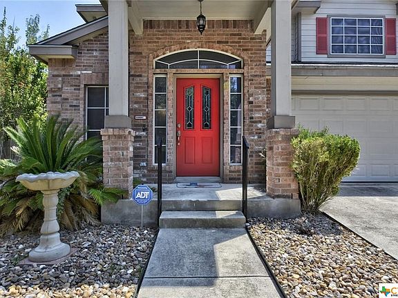 5th image of 211 San Saba