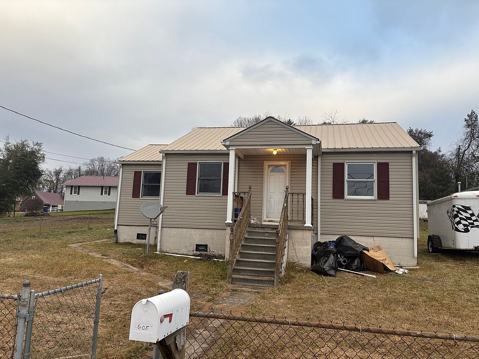 1st image of 605 Roberts Ave
