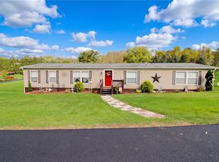 832 Fellsburg Rd, Rostraver Township, PA 15012