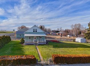 222 S 3rd St, Almira, WA 99103