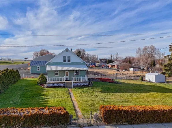 222 S 3rd St, Almira, WA 99103