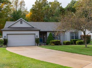4313 Garden Oak Dr, South Bend, IN 46628