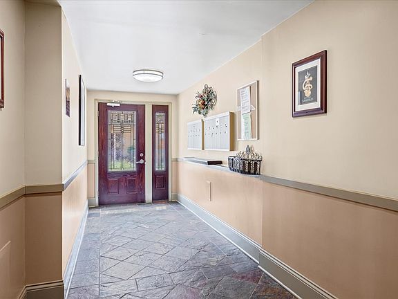 2nd image of 1951 Euclid Ave APT 203