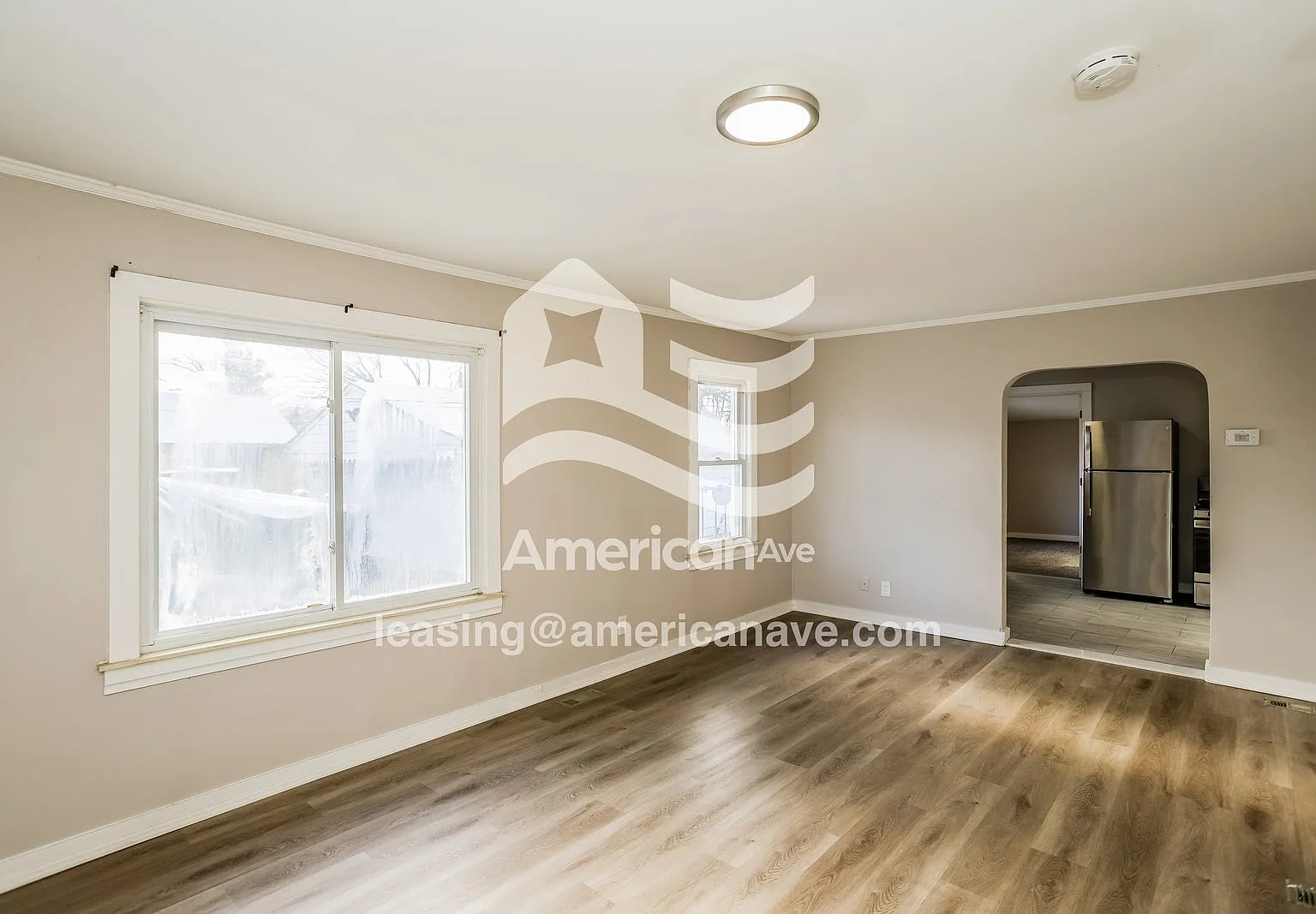 3 bed, 1.0 bath, 942 sqft, $1,497 — Photo 3