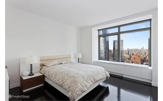 Rented by Douglas Elliman | media 15