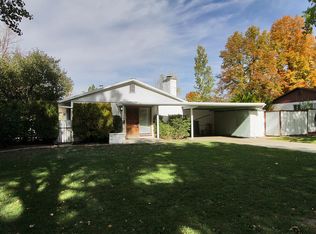 1781 E Meadowmoor Rd, Holladay, UT 84117