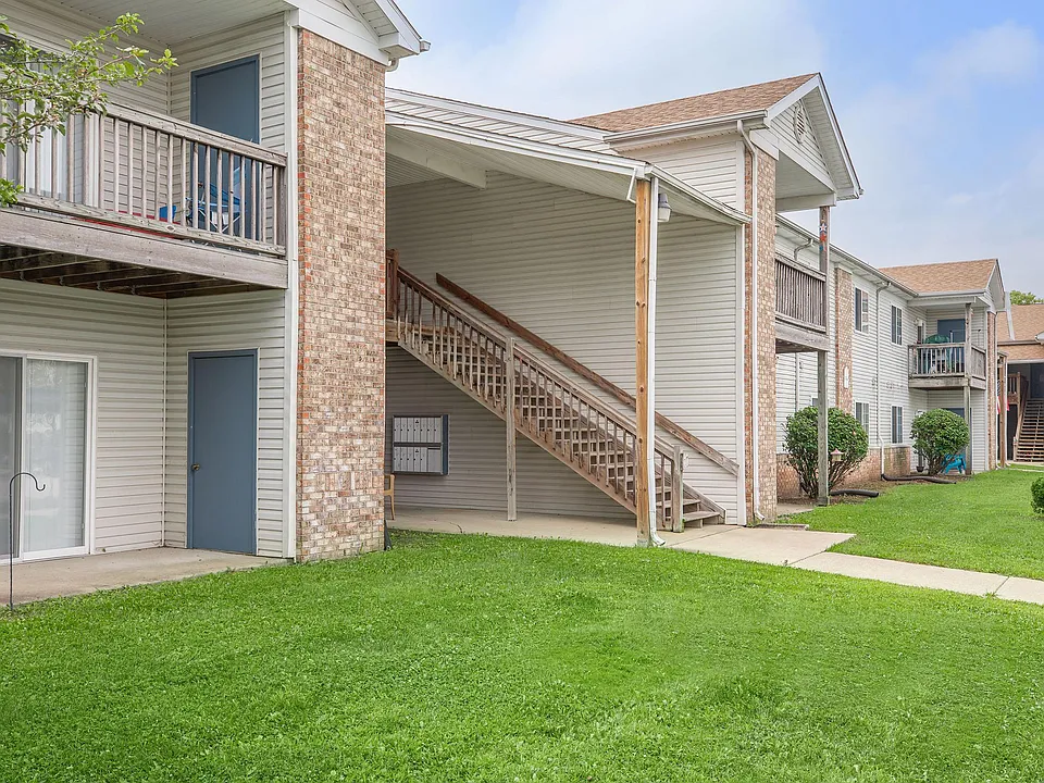 Camby Crossing Apartments