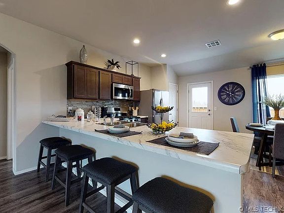 6th image of this home